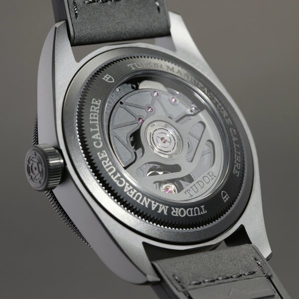 TUDOR BLACK BAY CERAMIC - M79210CNU-0001 - Imagen 4